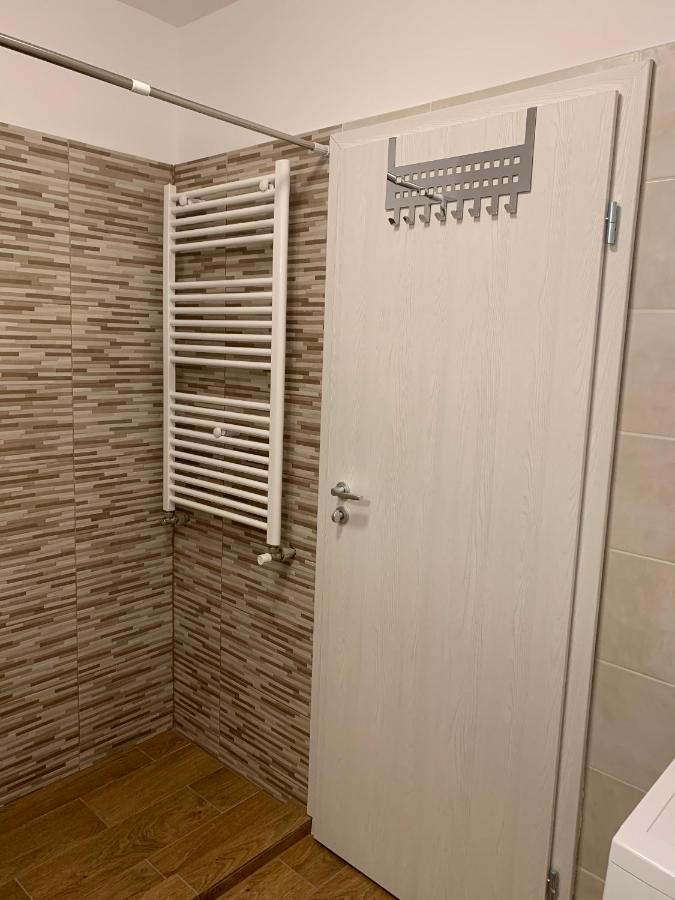 Welcoming Gemini Apartment 1 ซีบิว ภายนอก รูปภาพ